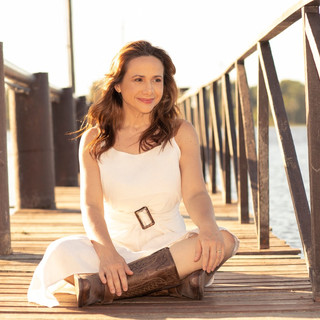 Foto do escritor: FERNANDA FARIAS VK