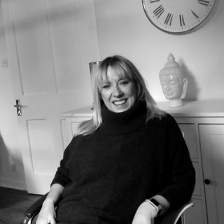 Writer: Lesley Allen