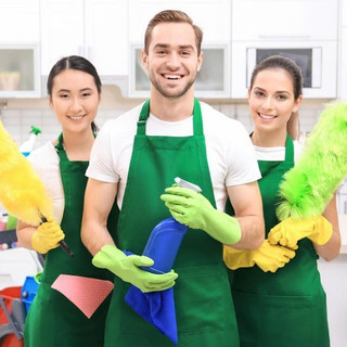 Writer: Customer Service