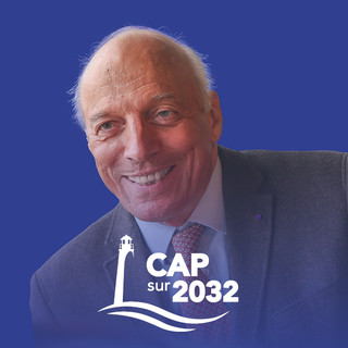 Photo du rédacteur: Hubert DEJEAN DE LA BÂTIE