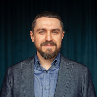 Writer: Vladimir Opredelenov