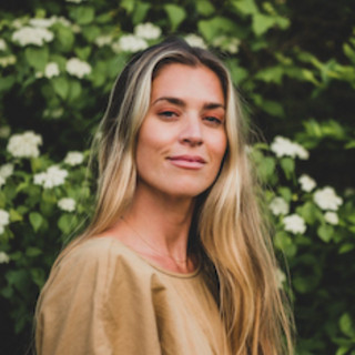 Writer: Marial Leisge