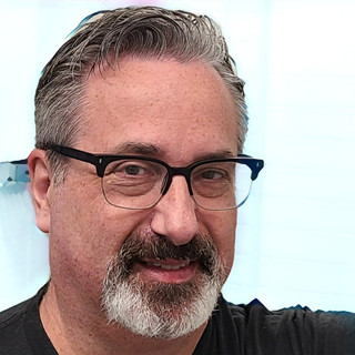 Writer: Sebastian Holst
