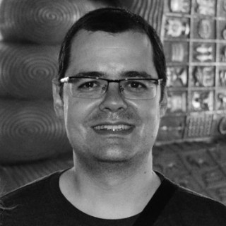 Writer: Oscar Combarros