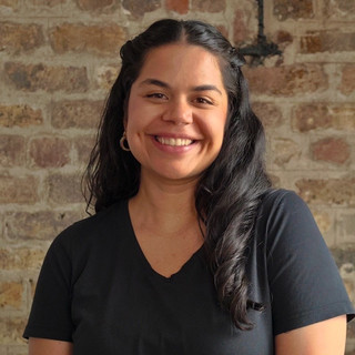 Writer: Debora Alencar