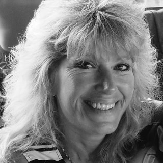 Writer: Nicole Holloway