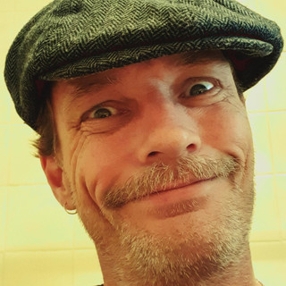 Writer: Alan MacGregor