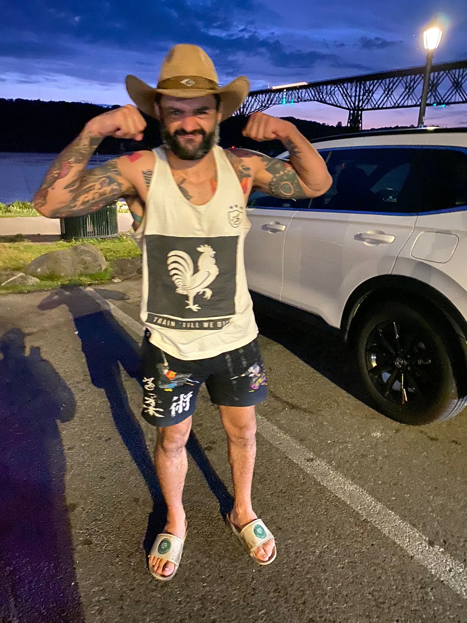 Writer: leonardo smerdel de sousa