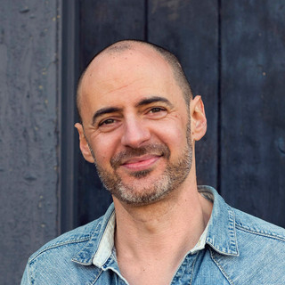 Writer: Darren Naftal