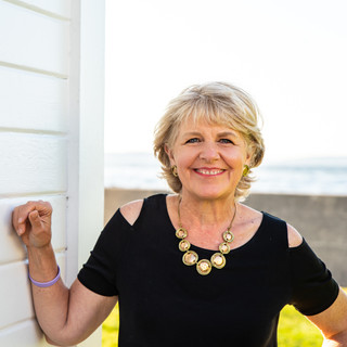 Writer: Maureen Kures