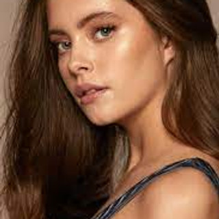 Writer: Linda Stephenson