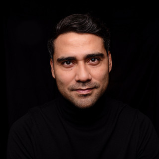 Zdjęcie autora: Victor Ravell