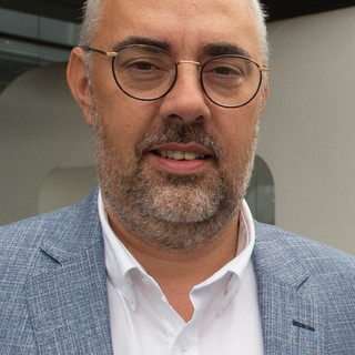 Writer: Peter De Roeck