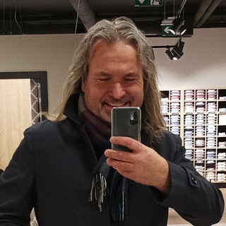 Writer: Jiri Lamos