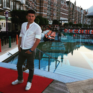 Yazarın fotoğrafı: Glee Baby