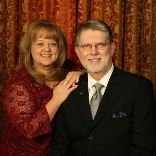 aria-label.authors-picture: Terry & Terri Young