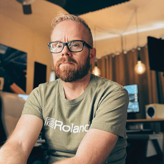 Writer: Frosti Jonsson