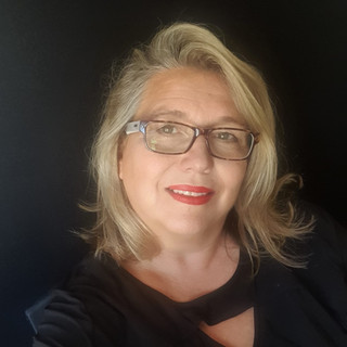 Writer: Gabriela Pesch