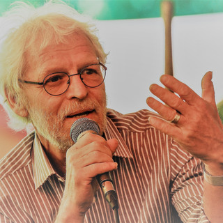 Autorenbild: Prof. Dr. Armin Wöhrle