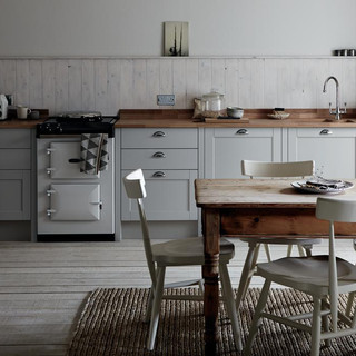 Writer: Gina Everett