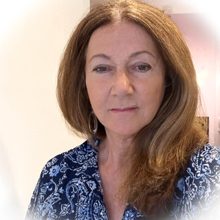 Writer: Effie Trihas