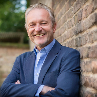 Autorenbild: Ernst Holzmann