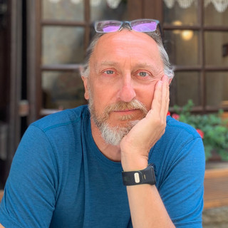 Writer: Simon Cooper