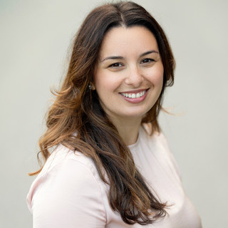 Writer: Cristina Luibil