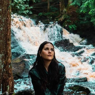 Writer: Emma Lee Fleury