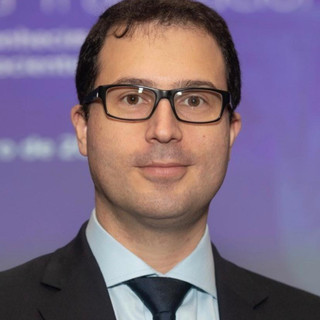 Writer: Prof. Dr. Tiago Lazzaretti Fernandes