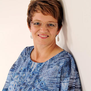 Writer: Julile Court - New Life for Today