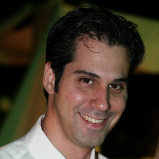 Writer: doron benrashi