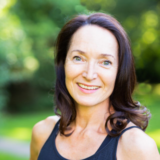 aria-label.authors-picture: Petra Coveney
