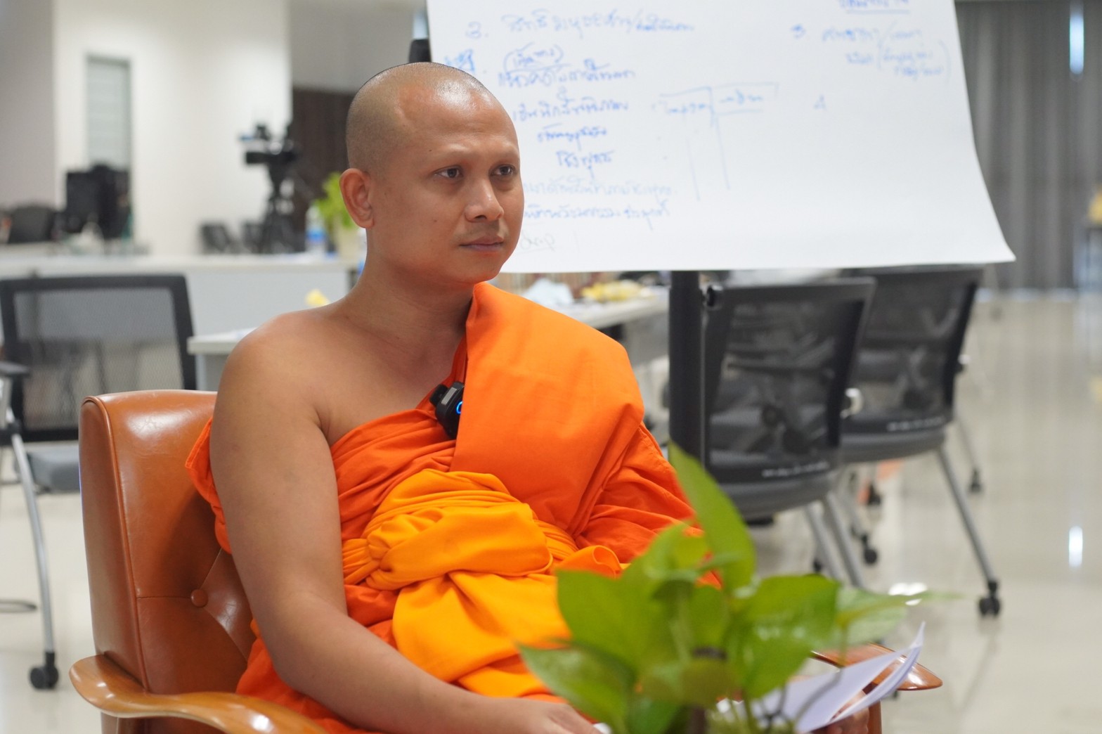 Writer: พระครูปลัดอดิศักดิ์ วชิรปญฺโญ, ดร.