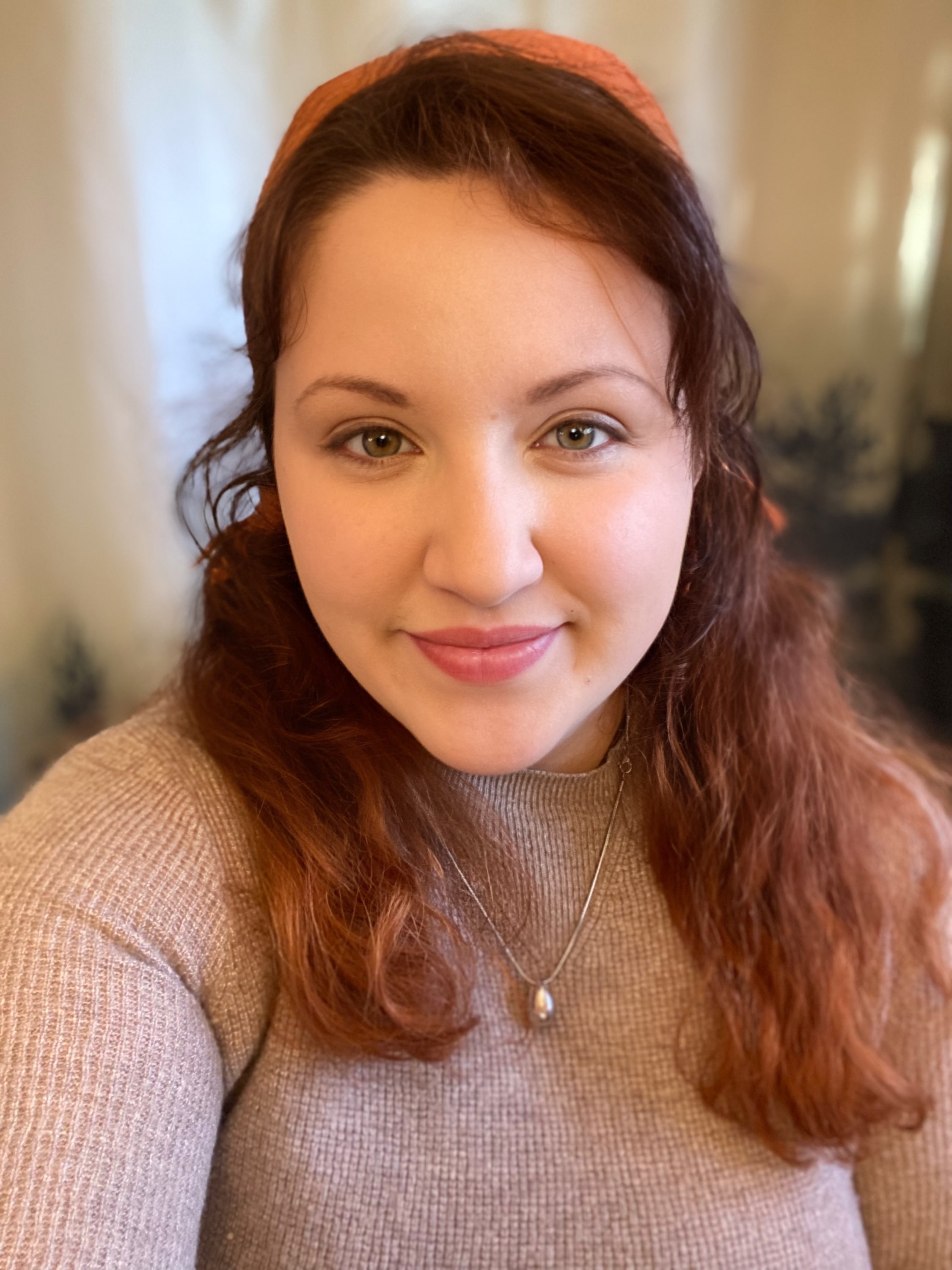 Writer: Izabel Looney