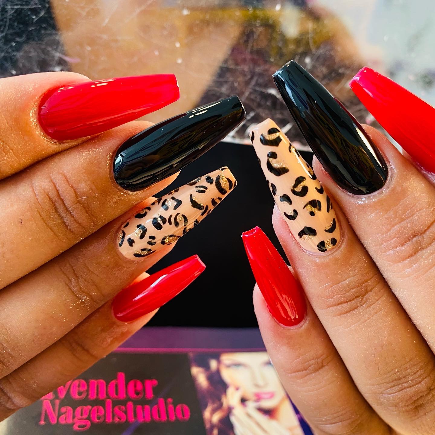 Writer: Lavender Nagelstudio