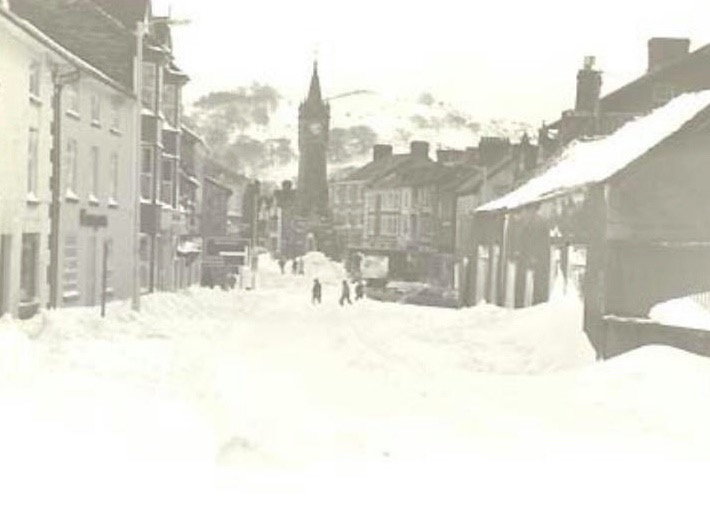 Writer: Ian Humphreys