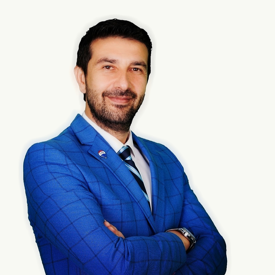 Yazarın fotoğrafı: Tuncay Kurt