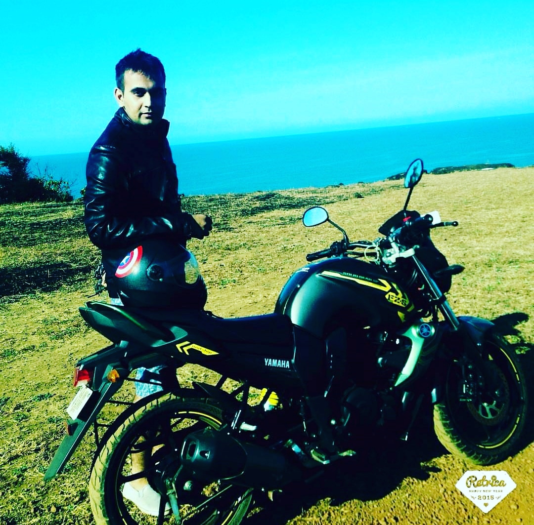 Writer: DINESH BIDHURI