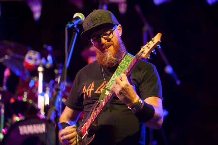 Writer: foureyesmusic  (Michael Leach)