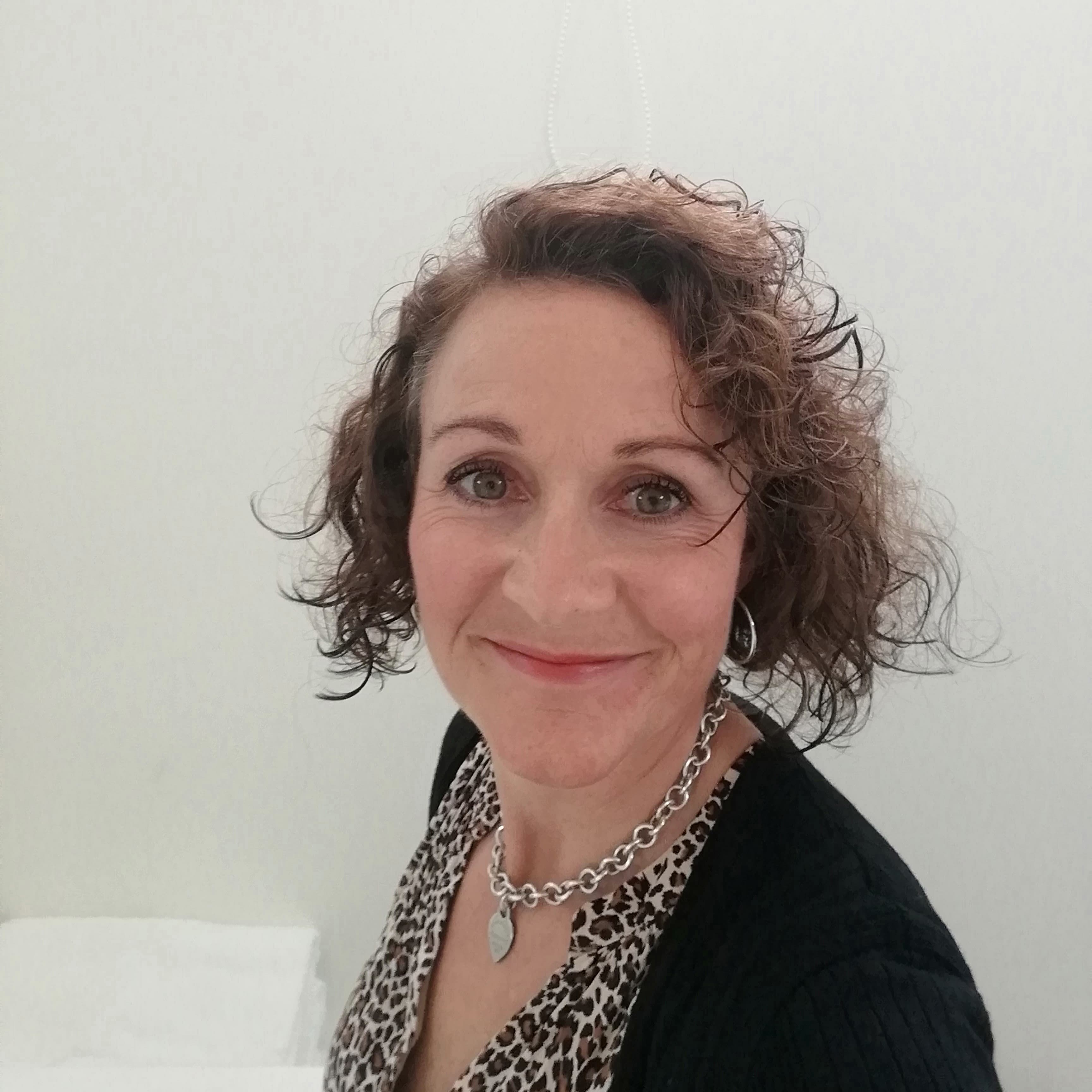Writer: Tracey Race