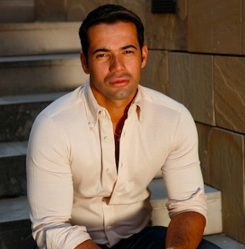 Writer: Delfrance RIBEIRO
