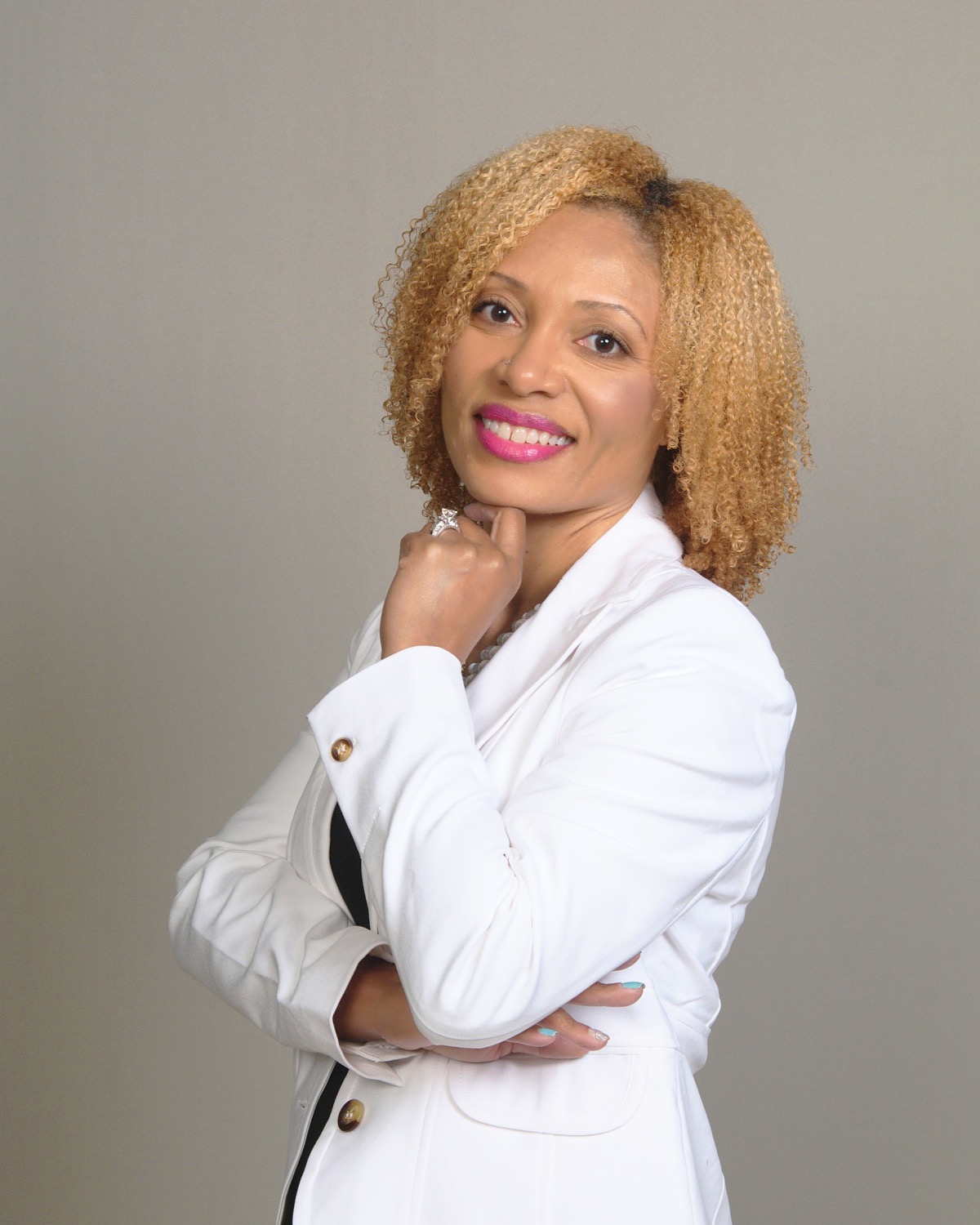 Writer: Donna Lindsay