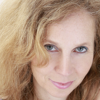 Writer: Carmen Radtke