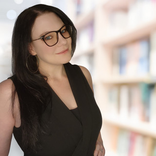Writer: Samantha de la Porté