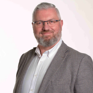 Writer: Steven Havers