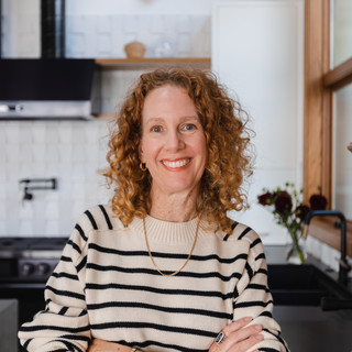 Writer: Lyn Cowie