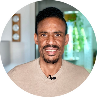 Autorenbild: Emanuel Akala