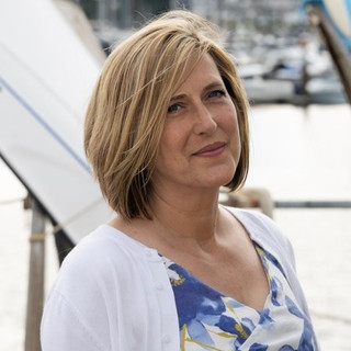 Writer: Lorraine Dodder