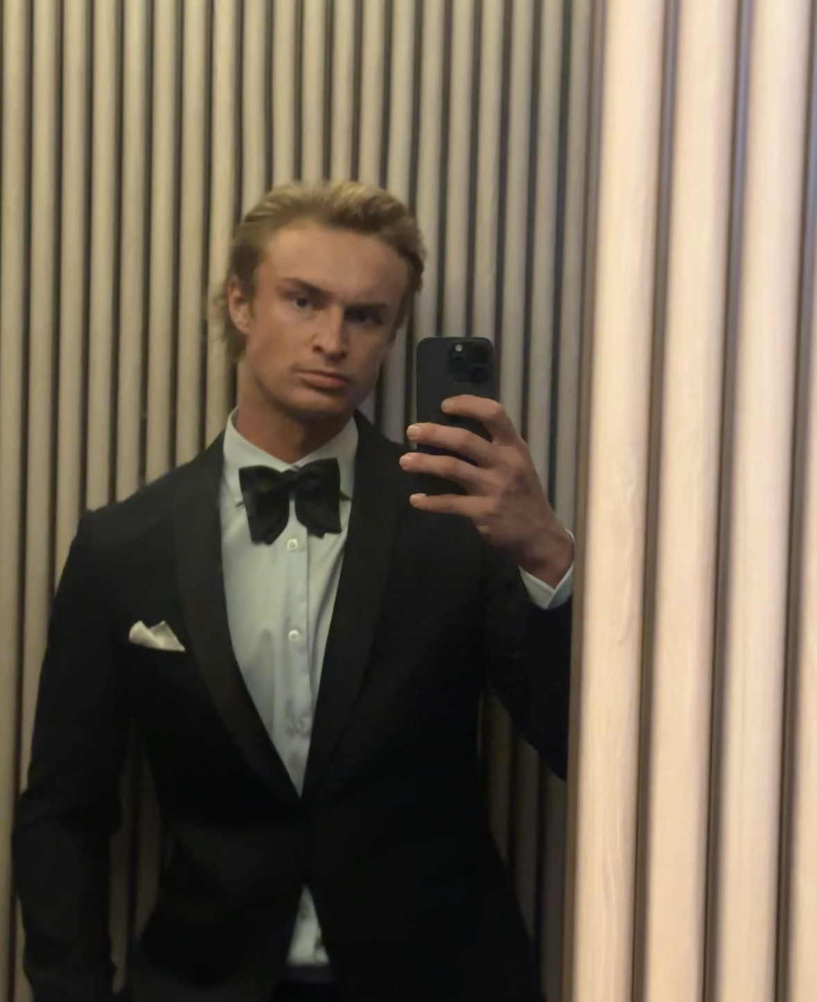 Writer: Billionairesharkclub 